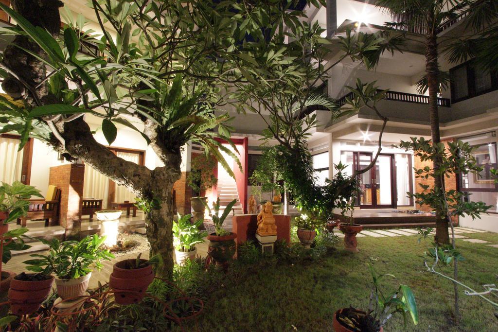 Billy Pendawa Homestay Kuta Lombok Exteriör bild