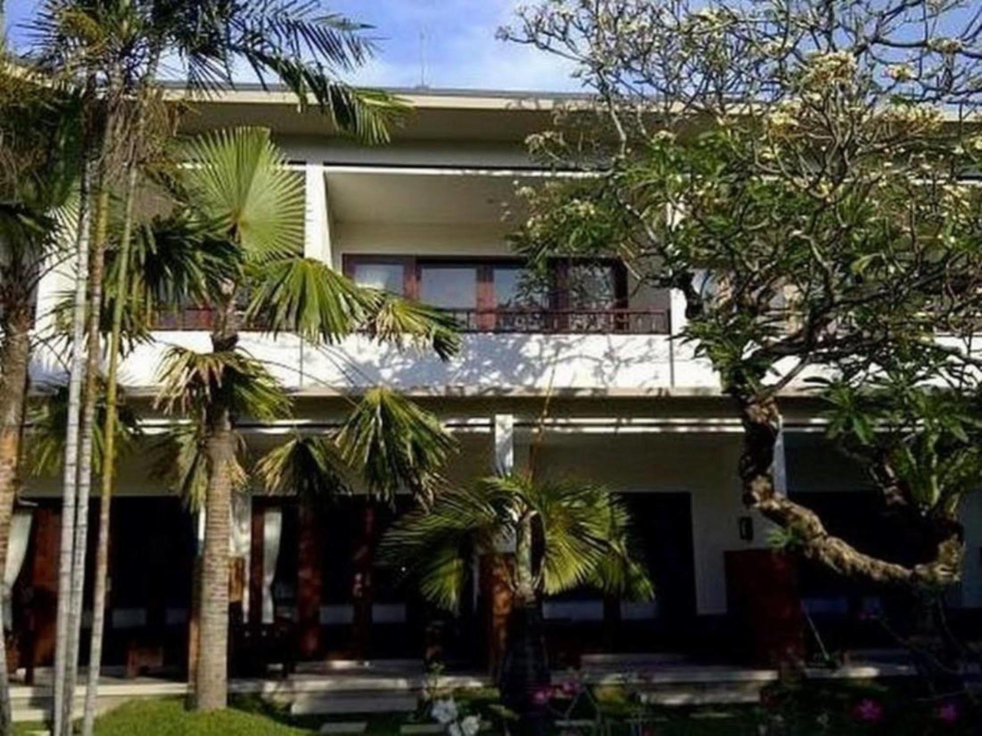 Billy Pendawa Homestay Kuta Lombok Exteriör bild